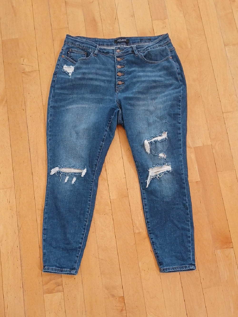 High-Rise Distressed Button-Fly Women’s Jeans - Judy Blue 20W